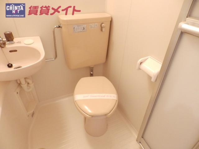 【度会郡玉城町世古のアパートのトイレ】