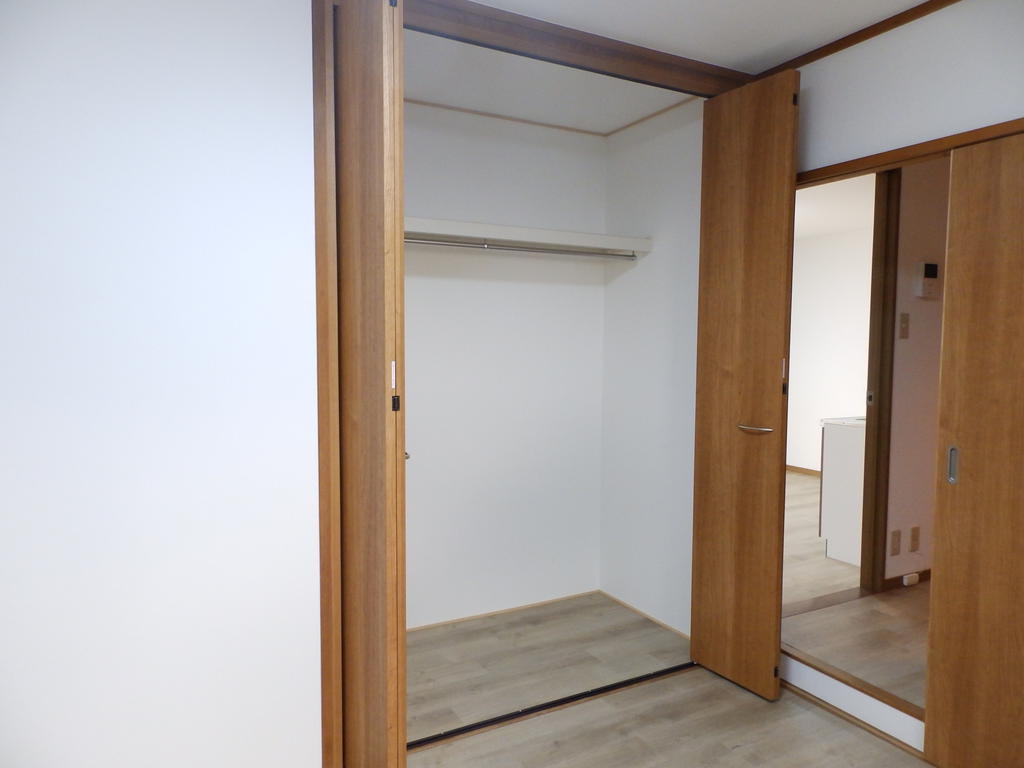 収納　各部屋あります