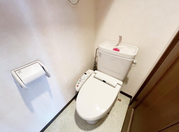 トイレ　ウォシュレット
