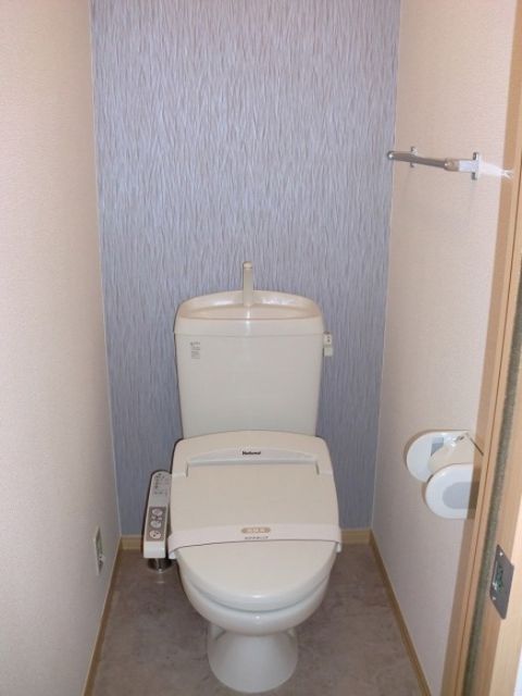 【武蔵村山市三ツ木のアパートのトイレ】