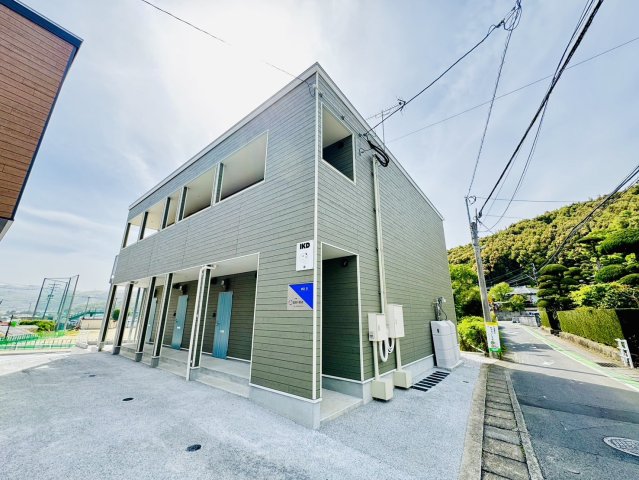 【長崎市古賀町のアパートの建物外観】