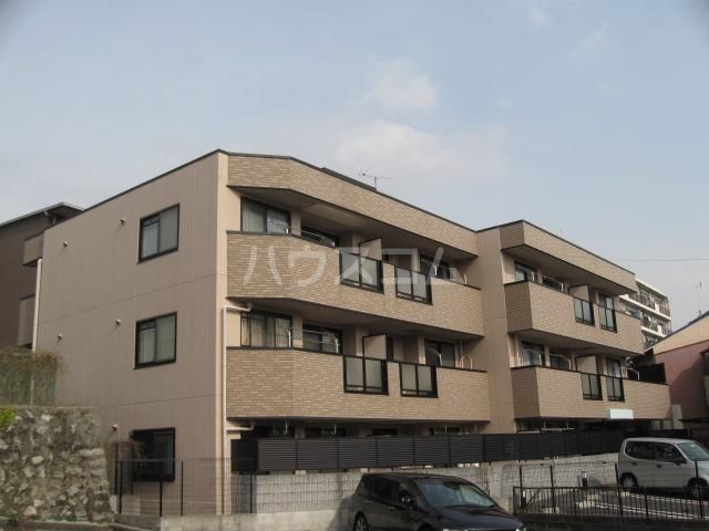 名古屋市千種区向陽町のマンションの建物外観
