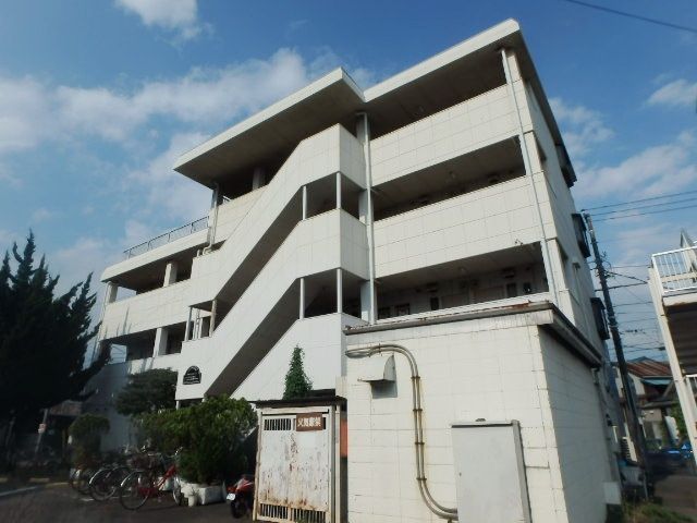 立川市高松町のマンションの建物外観