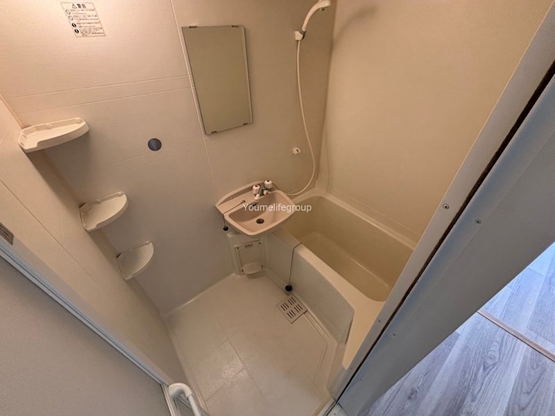 バス・シャワールーム　別部屋参考になります。