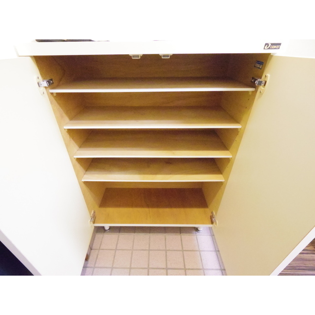 収納　シューズボックス