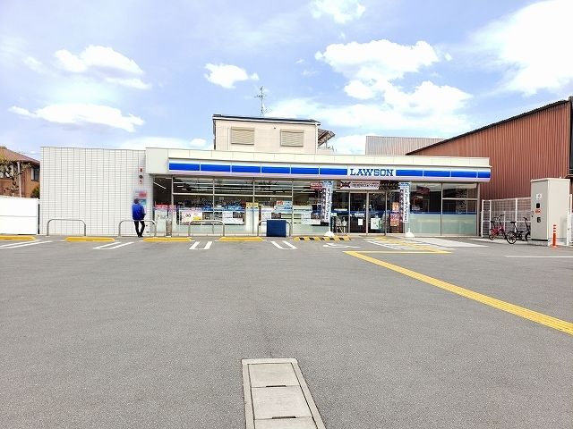 コンビニ　ローソン様（コンビニ）まで100m