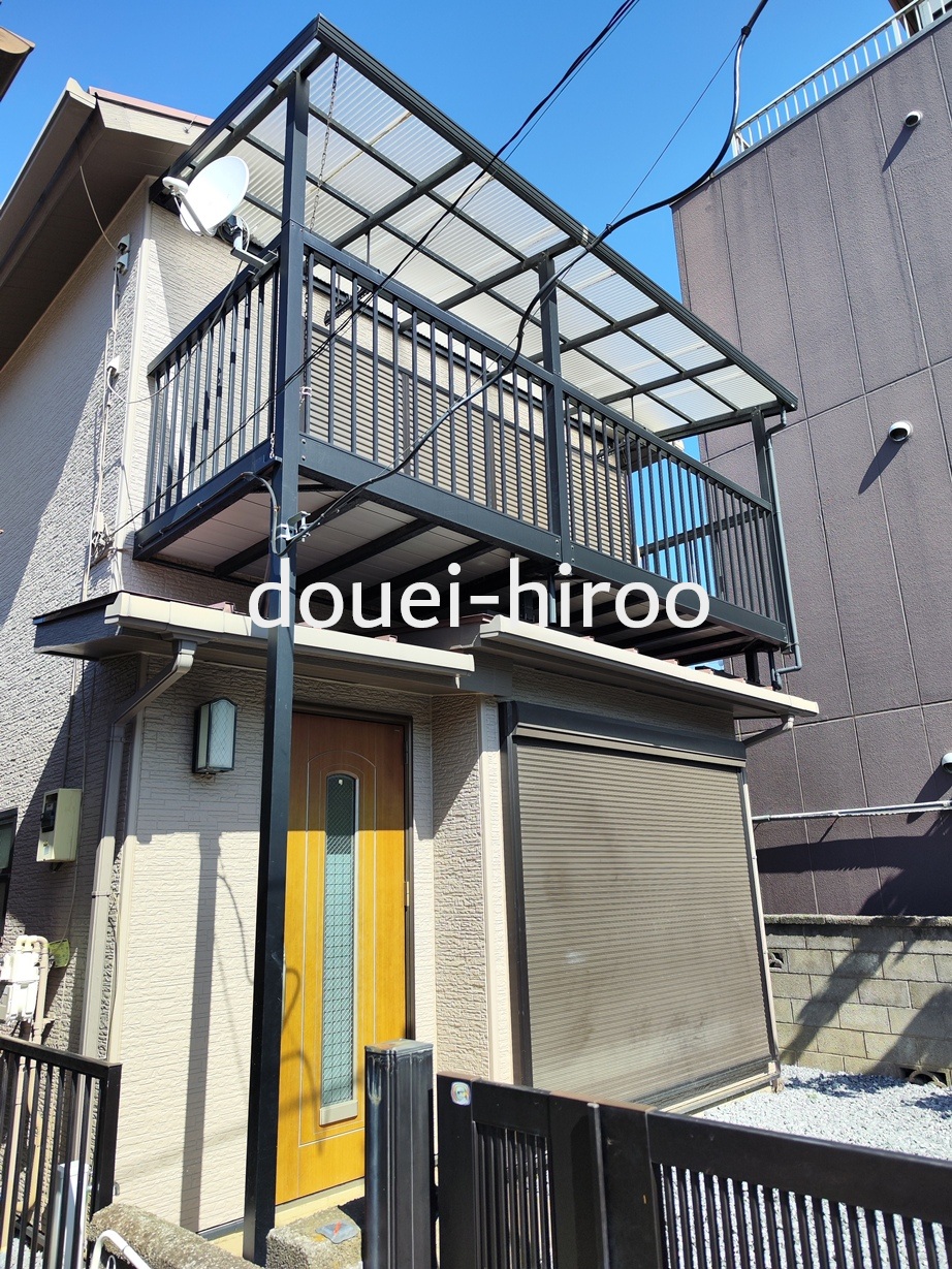 建物外観　外観です。１階はシャッターが閉められます。