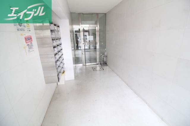 エントランス　同タイプのお部屋の写真です