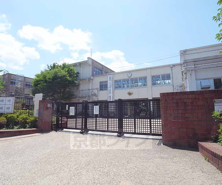 小学校　山階南小学校（小学校）まで374m