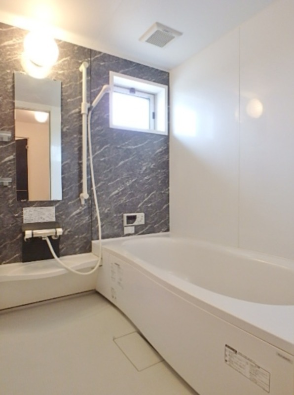 バス・シャワールーム　図面と現状に相違がある場合には現状を優先