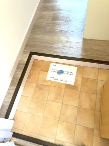 玄関　※同タイプのお部屋の参考写真となります。現況優先です。
