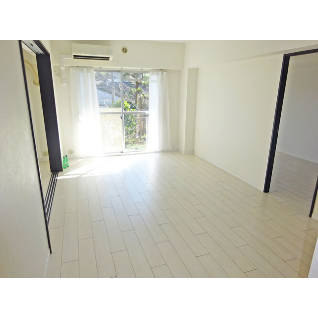 居室・リビング　リビング