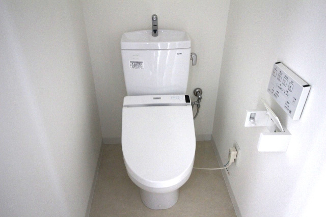 トイレ　※同物件別号室参考写真