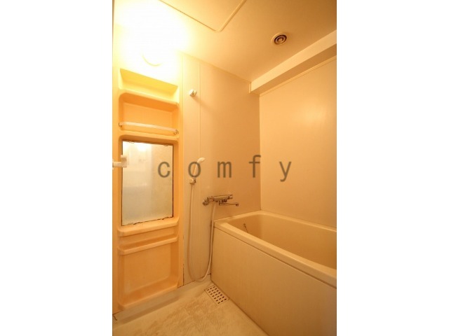 バス・シャワールーム　バスルーム