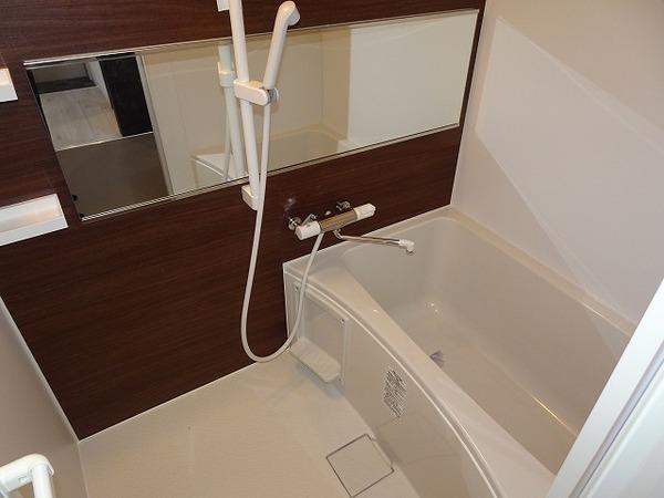 バス・シャワールーム　シングルレバー水栓！