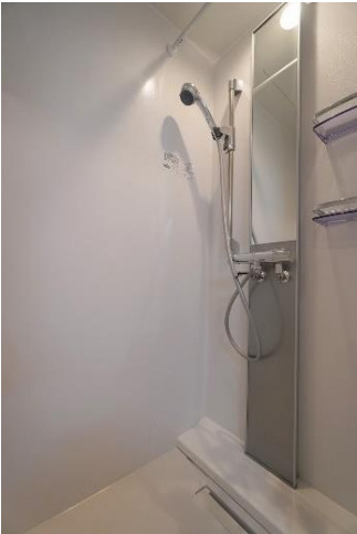 バス・シャワールーム　シャワーを浴びることができます