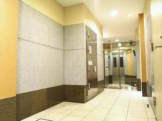 エントランス　★宅配BOX完備★