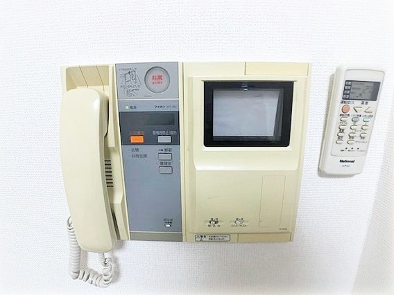 セキュリティ　★安心のモニター付きインターホン★