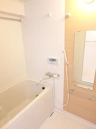 バス・シャワールーム　ゆったり過ごせるお風呂です