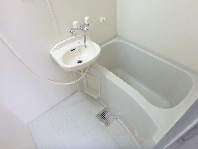 バス・シャワールーム　別部屋参考写真