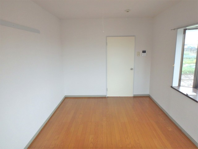 居室・リビング　別部屋参考写真