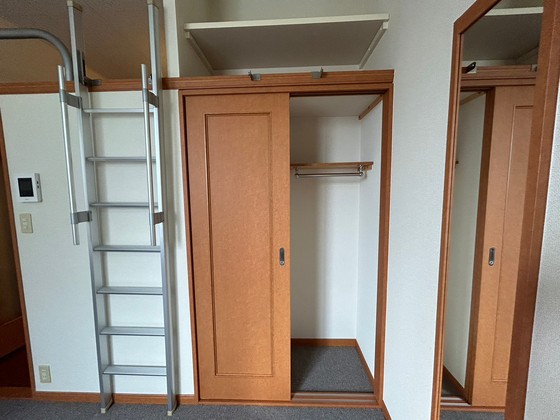 収納　※別室の写真です