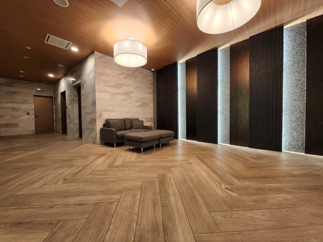 エントランス　詳細は、RISUMO江坂本店までお問合せください♪