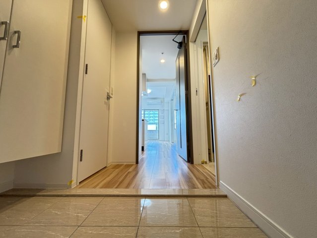 玄関　詳細は、RISUMO江坂本店までお問合せください♪