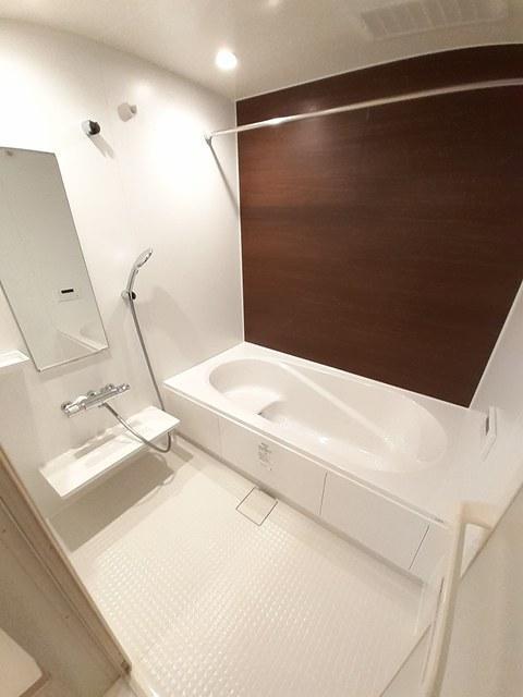 バス・シャワールーム　バスルーム