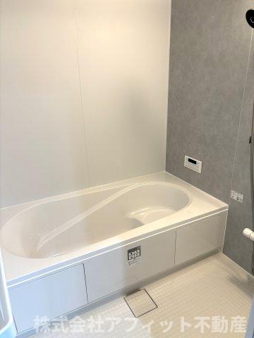 バス・シャワールーム　追い焚き機能付き