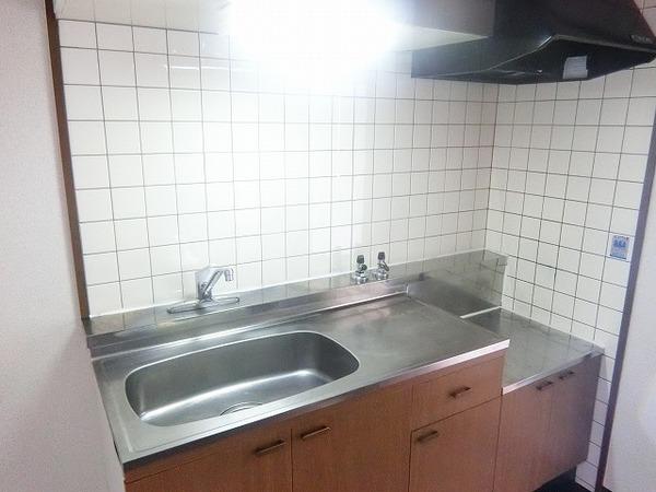 キッチン　２口コンロ設置可！