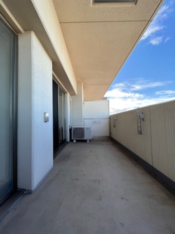 ロビー　同物件、別部屋のお写真となります。ご参考までにご覧ください。