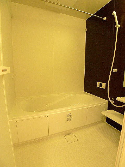 バス・シャワールーム　写真は同型タイプ