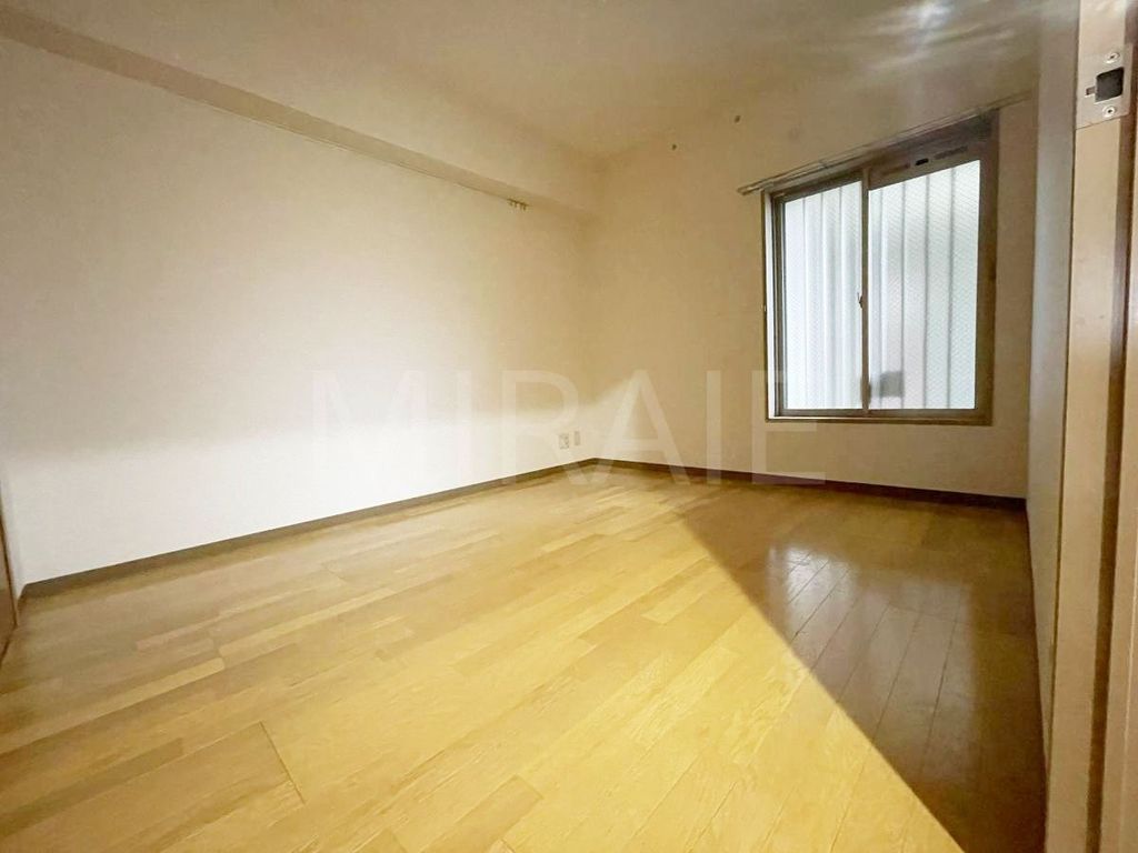 居室・リビング　別部屋参考画像です