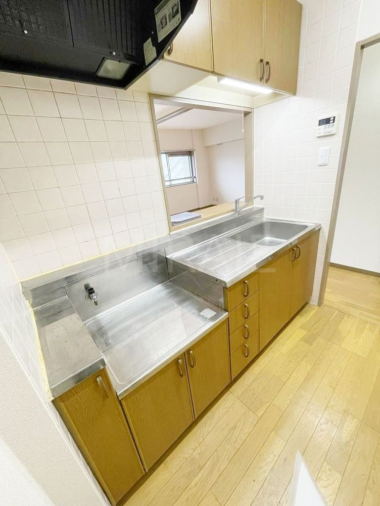 キッチン　別部屋参考画像です