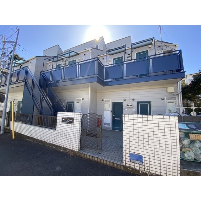 建物外観　落ち着いた雰囲気の外観です