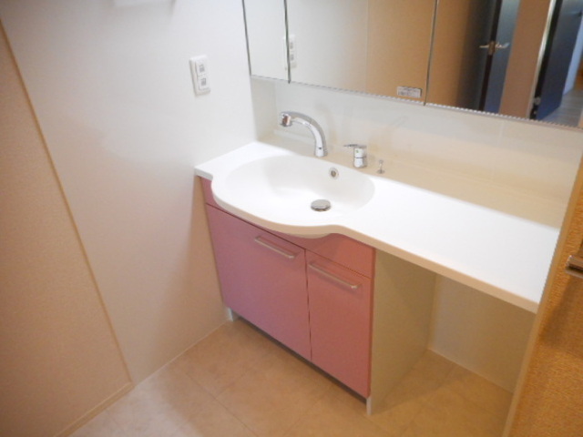 洗面設備　洗髪洗面化粧台