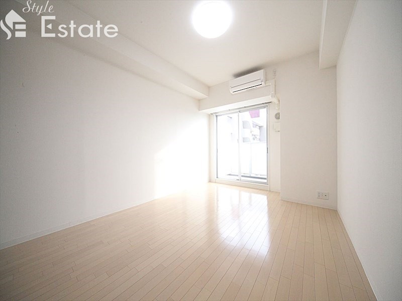 居室・リビング　内装