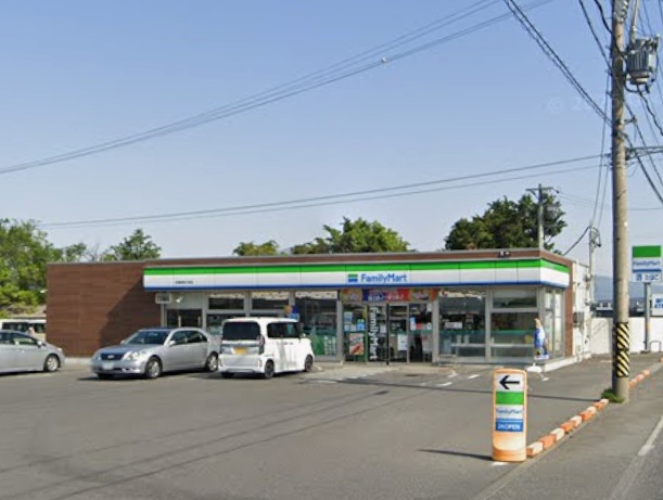 コンビニ　ファミリーマート安曇野真々部店（コンビニ）まで1494m