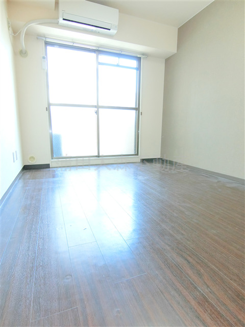 居室・リビング　東向きの洋室7帖