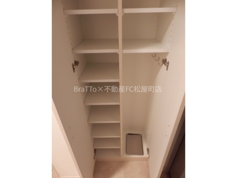 玄関　収納（シューズボックス