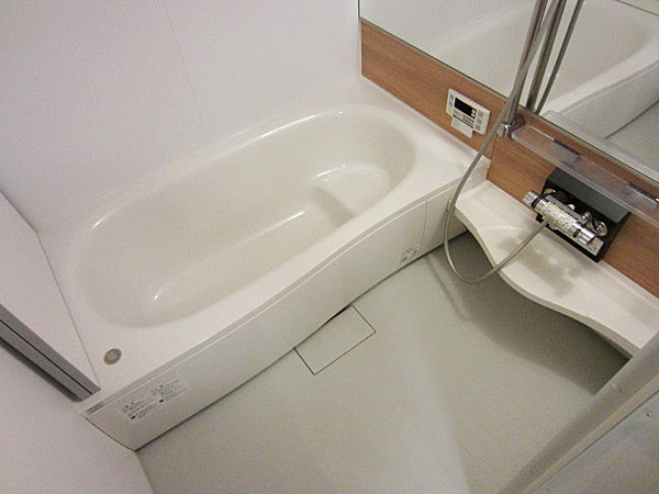 バス・シャワールーム　お風呂で日々の疲れを落としましょう