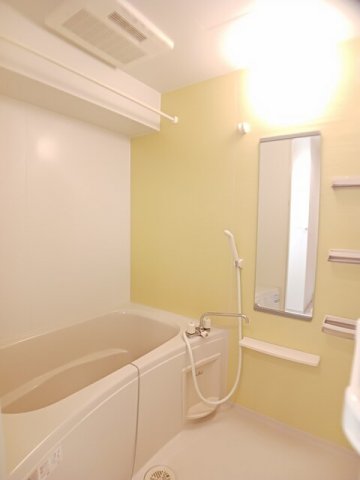 バス・シャワールーム　日々の疲れを癒すお風呂付です