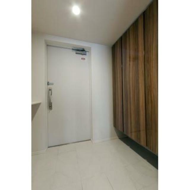 玄関　※同仕様写真含む