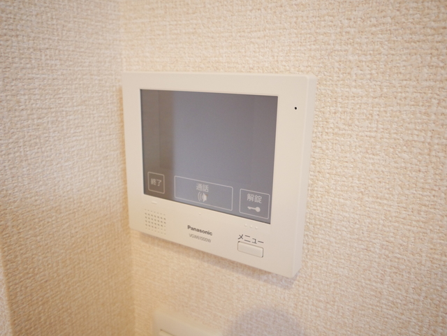 セキュリティ　★モニター付きのインターホンで防犯面も安心ですね★