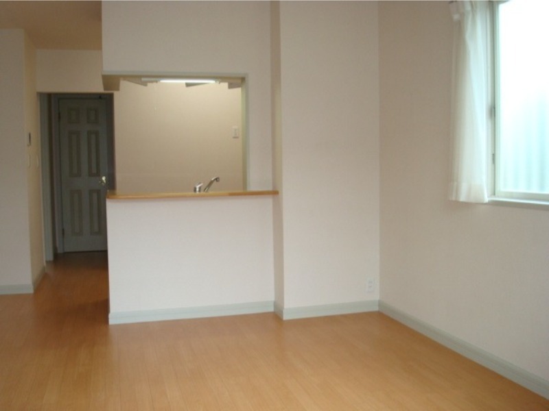 居室・リビング　図面と現状に相違がある場合には現状を優先