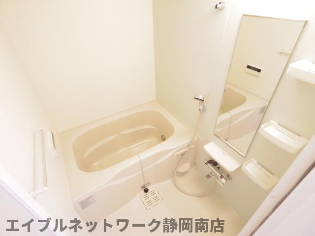 バス・シャワールーム　日々の疲れを癒すお風呂付です