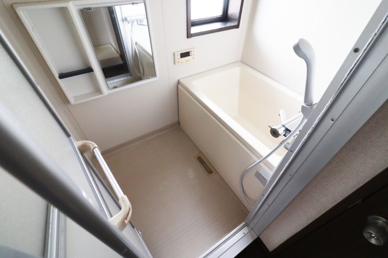 バス・シャワールーム　図面と現状に相違がある場合には現状を優先