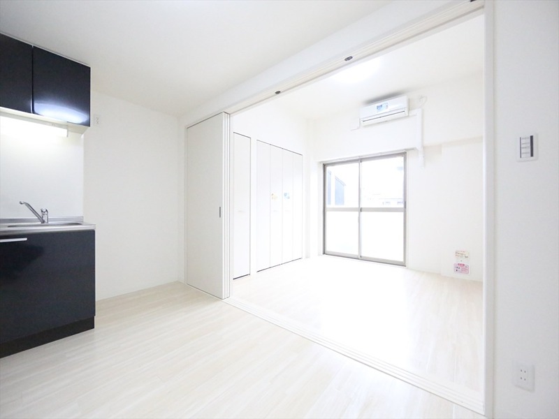 その他部屋・スペース　洋室6帖　エアコン付　クローゼット（収納充実）同建築物件写真