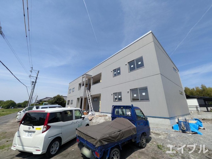 建物外観　建築中
